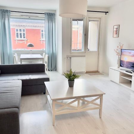 Lovely Central Apartment Helsinki Esterno foto