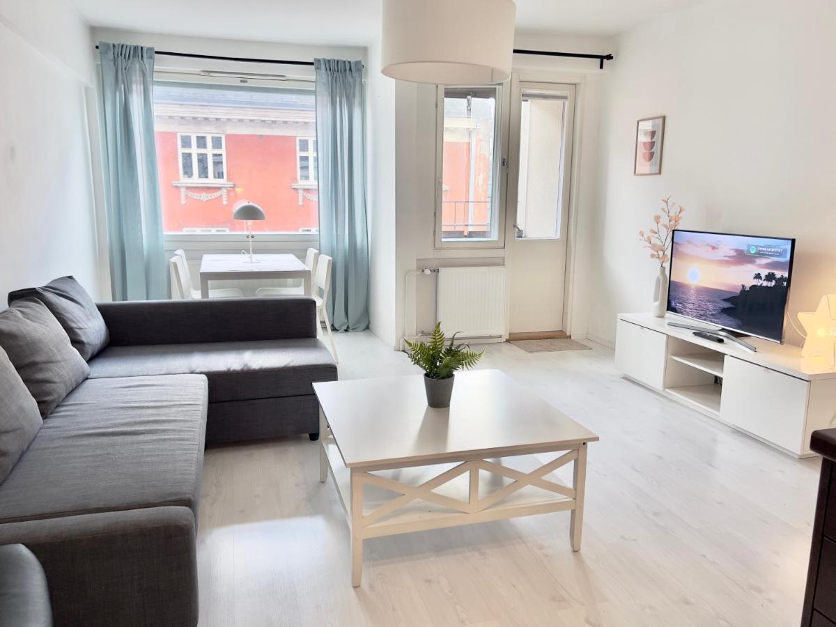 Lovely Central Apartment Helsinki Esterno foto