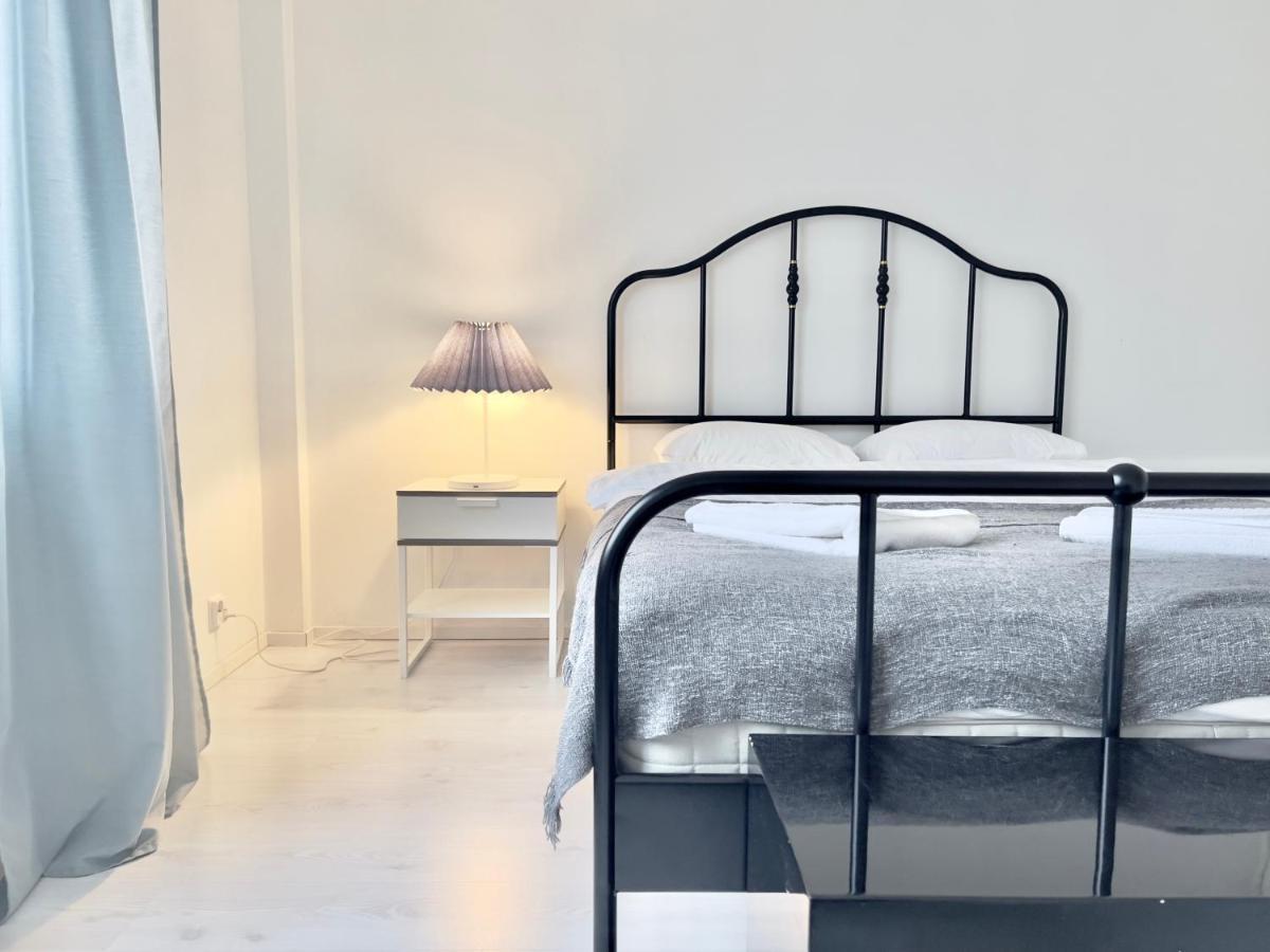 Lovely Central Apartment Helsinki Esterno foto